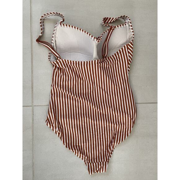 Nip Tuck Swim One Piece Swimsuit Multicolor Striped Swimwear - Picture 6 of 11